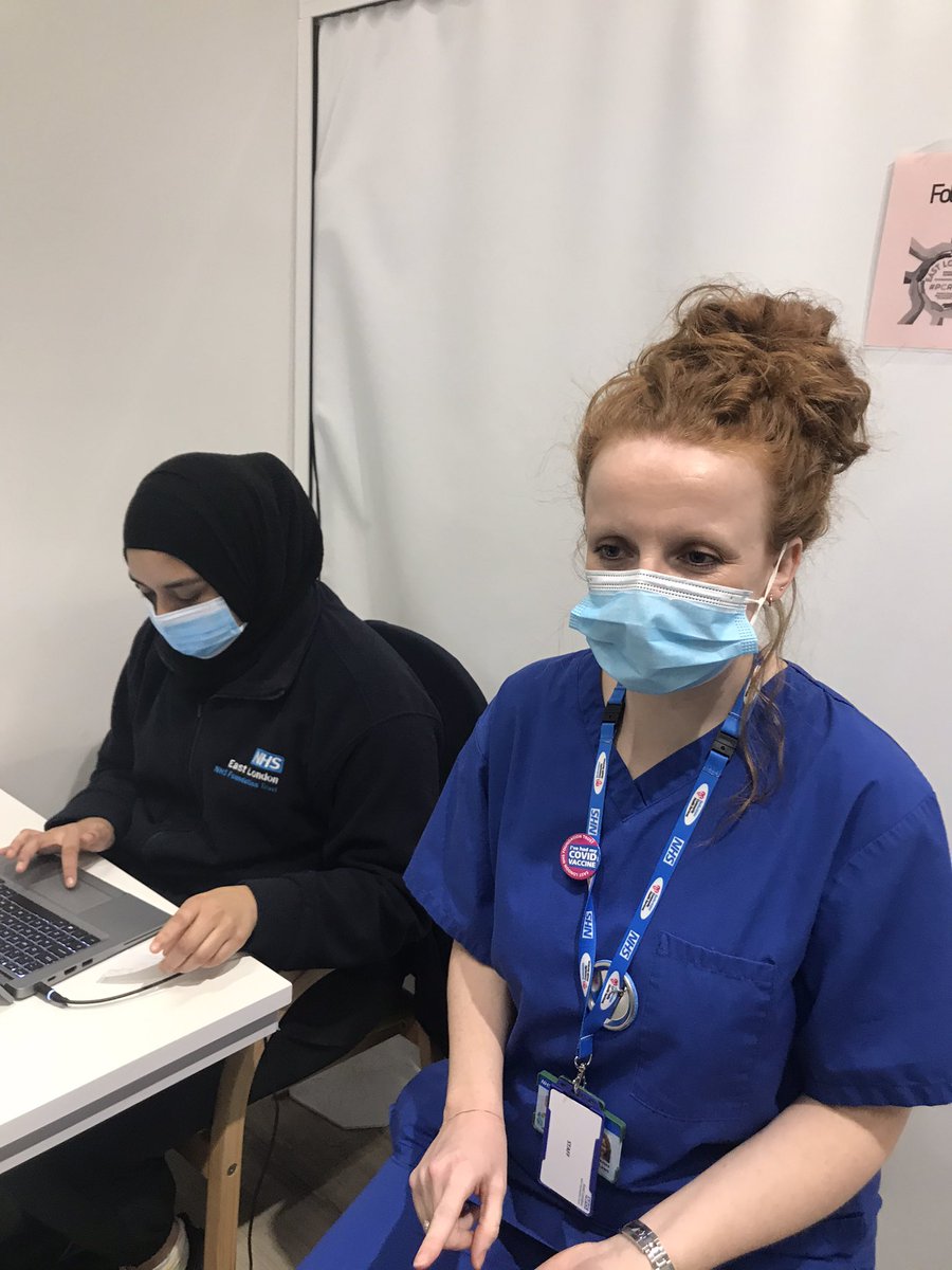 NHS_ELFT's tweet photo. Roll up, roll up! #ITNews cameraman Eugene has his #booster jab at #Newham #WestfieldVaccineCentre today whilst filming today’s news! Our awesome team - Elizabetta, Maria &amp; Jayne working hardto protect the nation! @DrGilluley @NELHCP @NHS_TNW @NewhamLondon @NewhamHospital https://t.co/FoKSlKsJnL