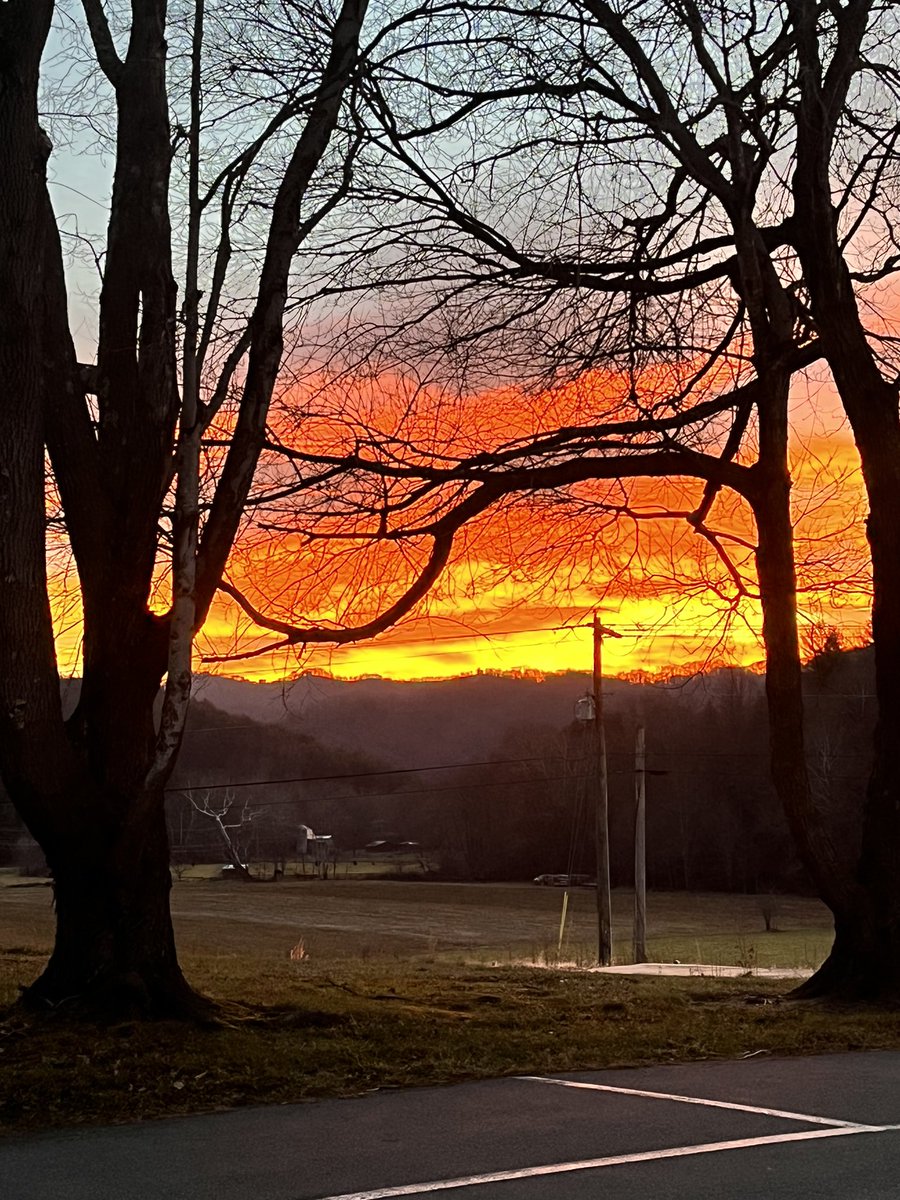 Good morning from <a href="/bethel_school/">Bethel School</a>.  Ready to take some sixth graders to Charlotte for some STEM fun! <a href="/GEARUP_NCWest/">Appalachian GEAR UP</a> #wearewatauga