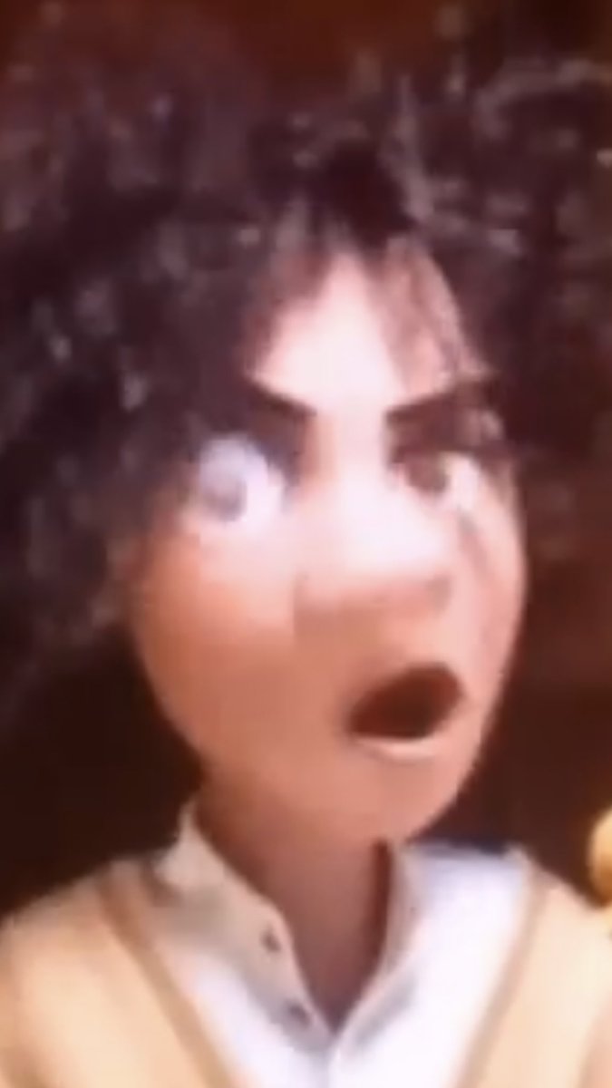 Day 2 of asking the #Encanto cast and/or crew to confirm that Camilo wears eyeshadow #CamiloMadrigal