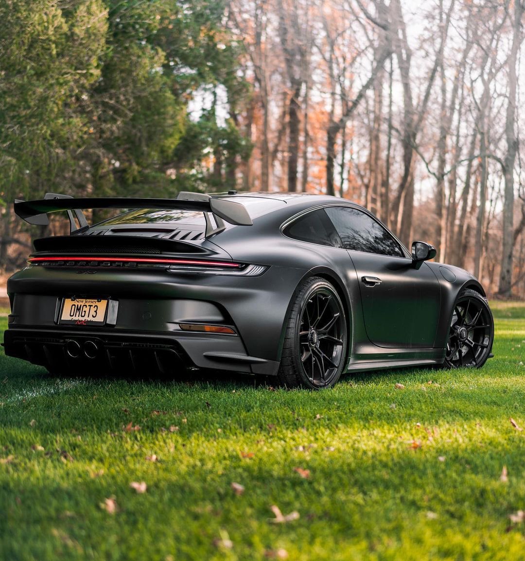 DailyCarlife's tweet photo. Porsche GT3 🖤 https://t.co/NQmCYP4X1M