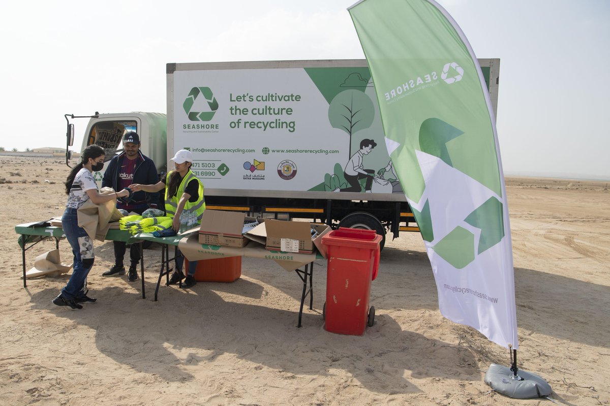 almayassahamad's tweet photo. What a great morning to #KeepQatarClean from Zekreet.
Thanks to all the volunteers and to Seashore Recycling for their efforts to protect our environment. https://t.co/LjM0alGTak