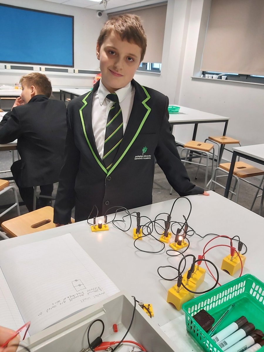 Mrs Barton👩🏼🔬 tweet media