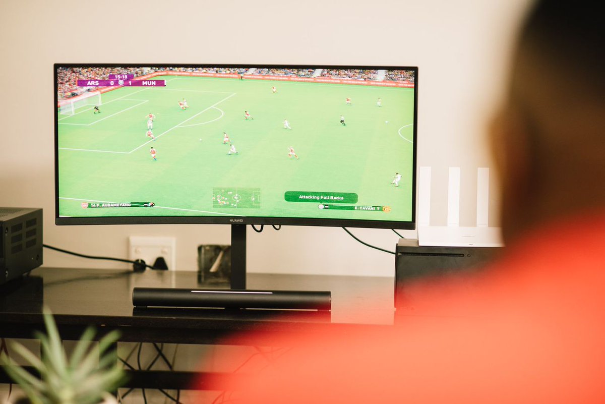 Lexsayy's tweet photo. The new Huawei MateView GT screen is officially available for pre-order & @DJTira is GIVING away one ๐๐๐ฅ
Follow the instructions on his timeline and you could be a lucky winner๐#PreOrderHUAWEIMateViewGT https://t.co/NE9vIg1LJR