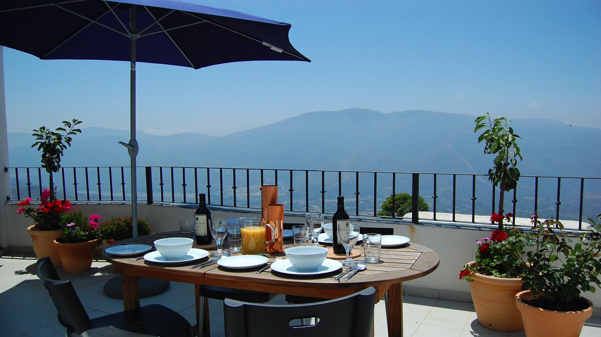 OrgivaP's tweet photo. BEAUTIFULLY PRESENTED VILLAGE HOUSE WITH FABULOUS VIEWS https://t.co/zZu1Viu4e4 https://t.co/2Y3XSIrk3x