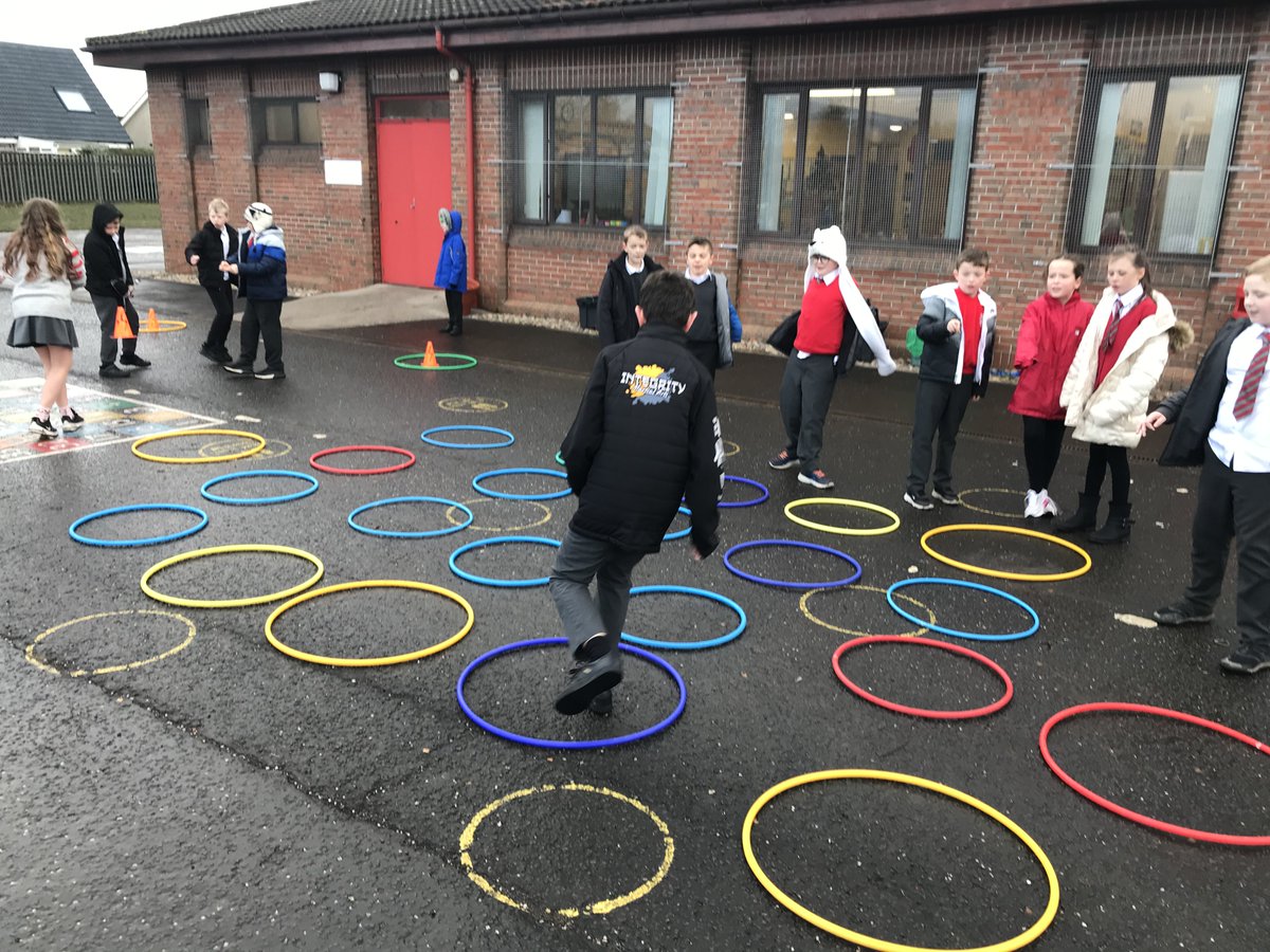 AitkenheadS's tweet image. Primary 5/6 had a great morning developing their teamwork skills through a series of different tasks. The maze game and the group grab were a definite favourite. Well done primary 5/6, great effort #Teamwork #Commandtasks