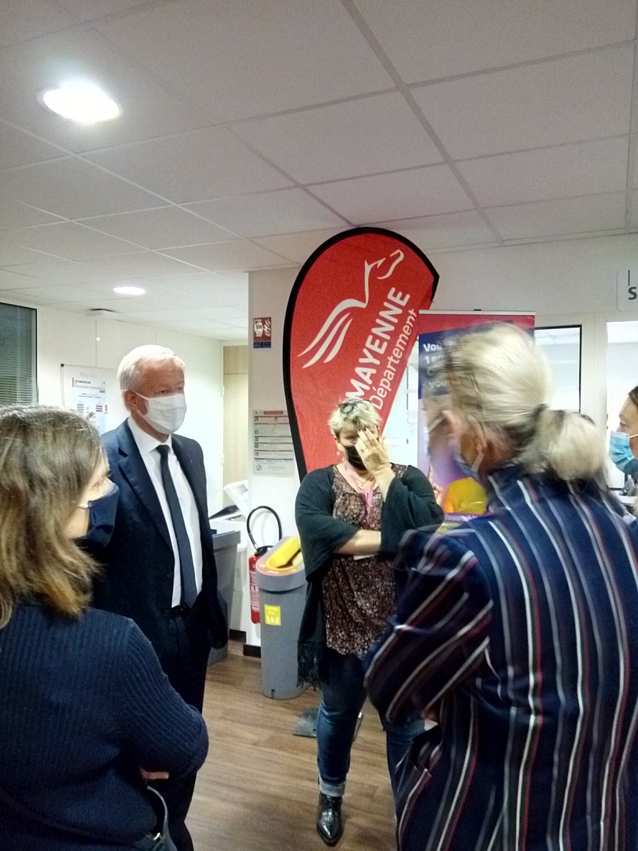 Clôture ce matin de la semaine les 🔑 pour réussir en présence d' <a href="/olivierrichefou/">Olivier Richefou</a>  et <a href="/PreciadoSabine/">Preciado</a>, lors d'une rencontre pour promouvoir les Parcours Emploi Compétences. Des échanges riches et constructifs avec l'ensemble des participants 👍🙏