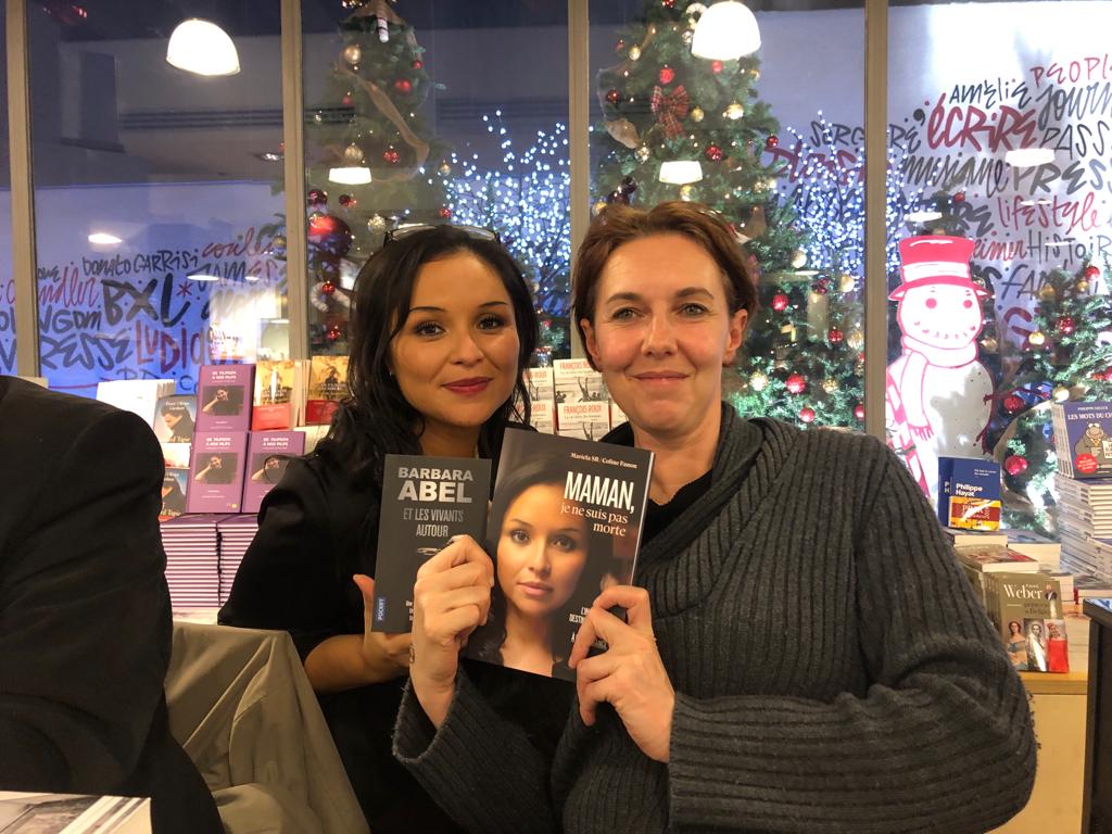 SrFanon's tweet photo. 🖋 Soirée caritative @filigranes365
pour le #fonderasme. Merci @marcfilipson 📚
Cadeau de Noël avant l'heure d'être aux côtés de si grands auteurs
@pierrekroll @barbarabel83 @CoppensBruno ❤
#filigranes #dessin #barbaraabel  #brunocoppens #pierrekroll https://t.co/2xXSHbONhe