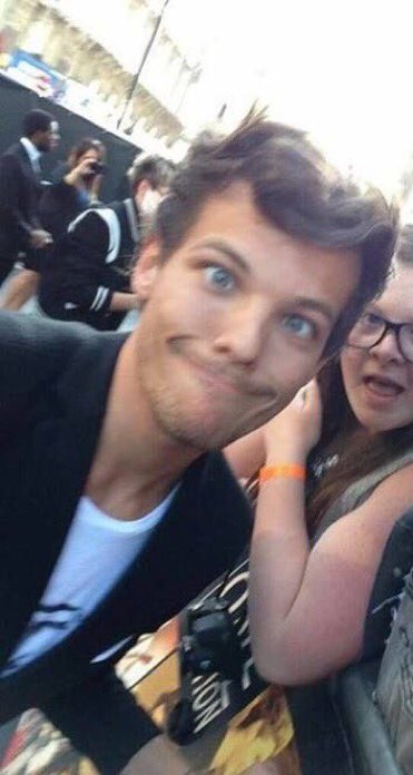 louis pics🫀 (@tmlinsonpics) on Twitter photo 