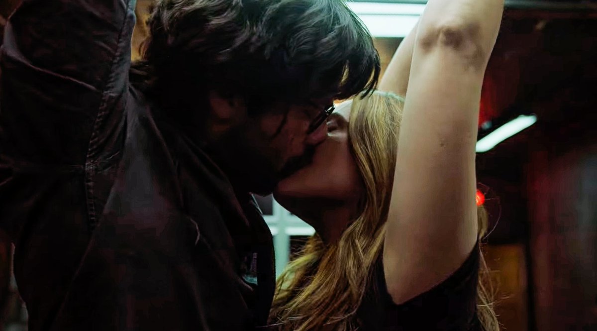 Riyana(Rhe) tweet media