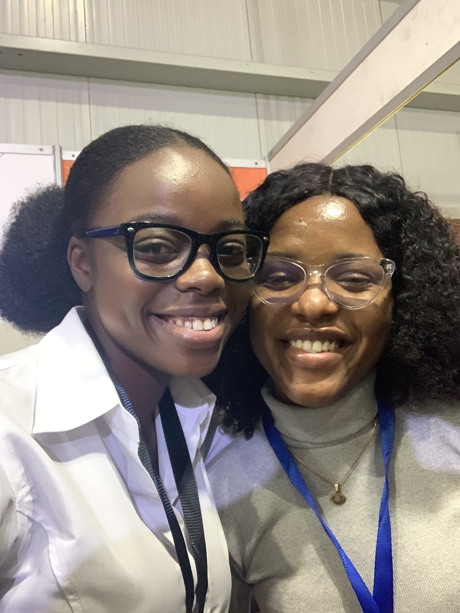amxrachijohnson's tweet image. After 1+ year of knowing @IkegahRuth on Twitter, we got to meet in person🥰😍😍

Btw, you’re beautiful Gift.

#DevFestLagos2021