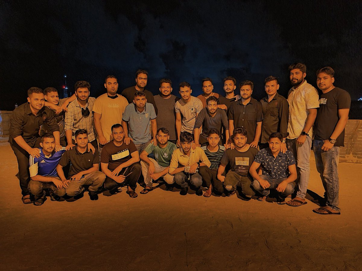 AzanZuhair's tweet photo. Late night BBQ with the team! π most of the boys have been with us from the day we opened, whilst a few are more recent additions to the squad. They are all vital to the successful operation of @Kinzacafe and I could not be more thankful to have such a crew with me! ππΌπ https://t.co/nTEbLDLFVy