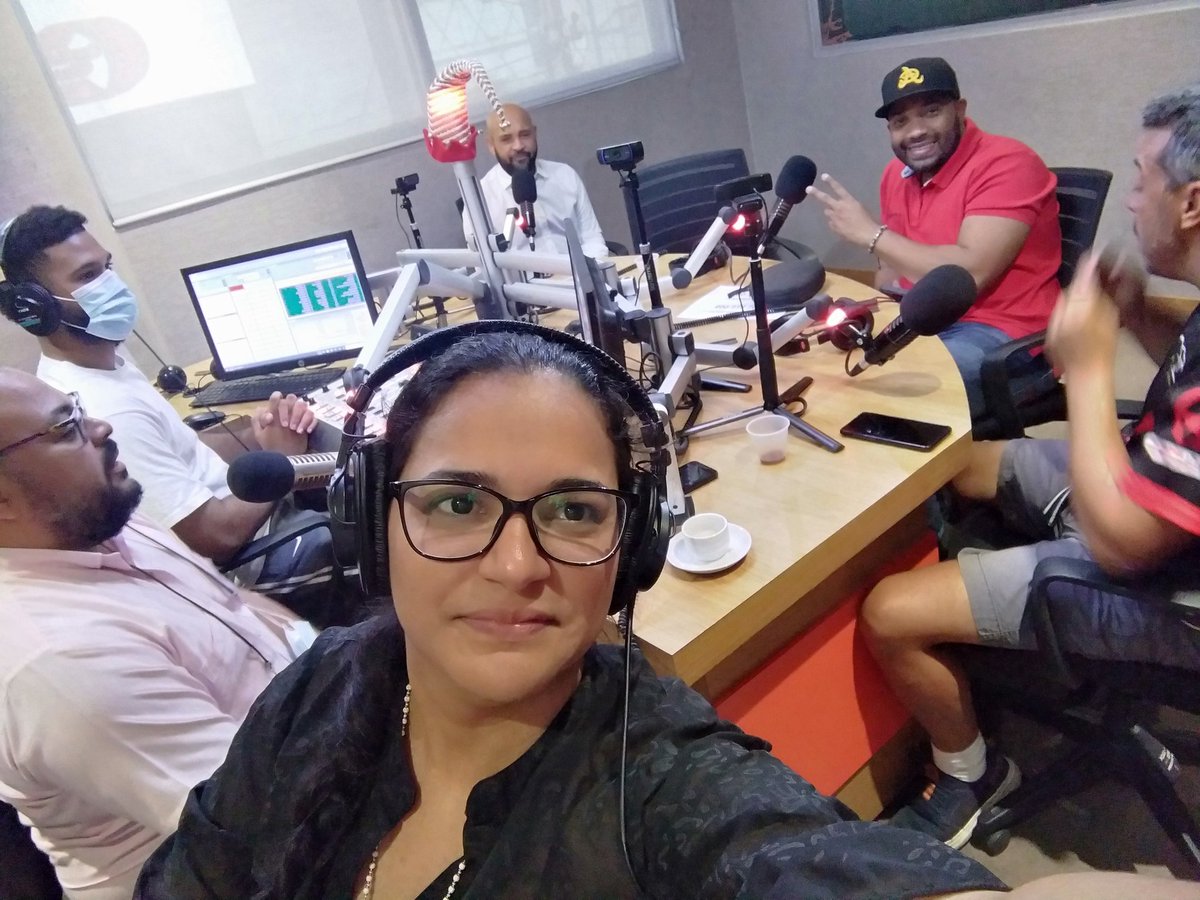 Pashhy's tweet photo. "Punto de Partida"
📻 Power 103.7
Todos los días de 7:00 am - 9:00 am
@jcalbelo @SamirSaba @yeudyjimenez https://t.co/SnxKd56S25