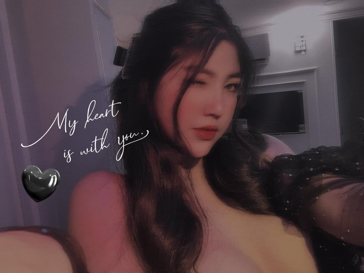 ZacharyKasu's tweet photo. Cậu cũng thích tớ quá đi chứ gì Chỉ vì gặp tớ mà đêm nào cũng trộm bước vào giấc mơ của tớ https://t.co/KKR6MlnJOG