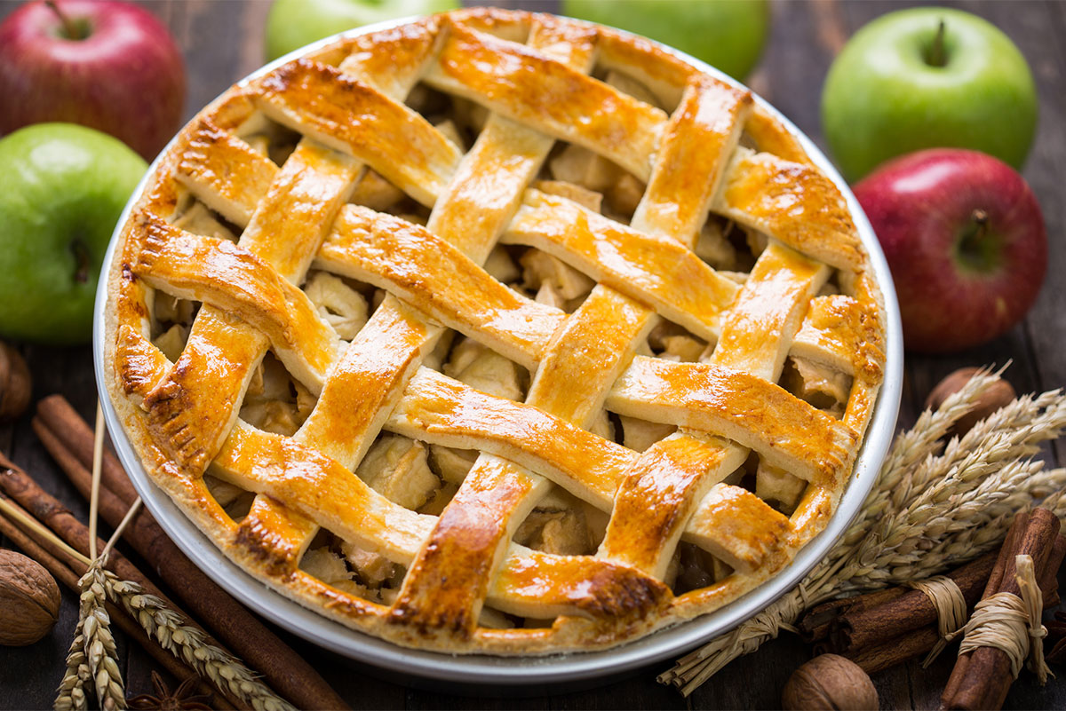 It’s #NationalApplePieDay! Comax offers the Apple Pie flavor. Tart, sweet and crisp apples with a hint of zesty lemon and spicy cinnamon joyfully join a buttery and flakey crust, which are baked to perfection. comaxflavors.com/trends/flavor-… #ComaxFlavors #FlavorTrends