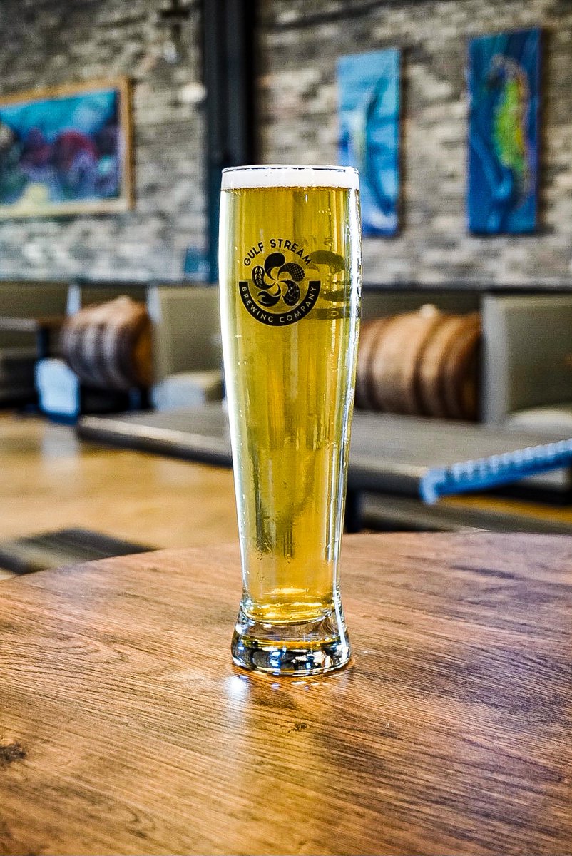 We've got a fresh batch of Naughty by Nelson back on tap. Head over and try some of this delicious Nelson Sauvin dry-hopped Pilsner! 🍻 
#freshbeer #beerontap #freshontap #fortlauderdale