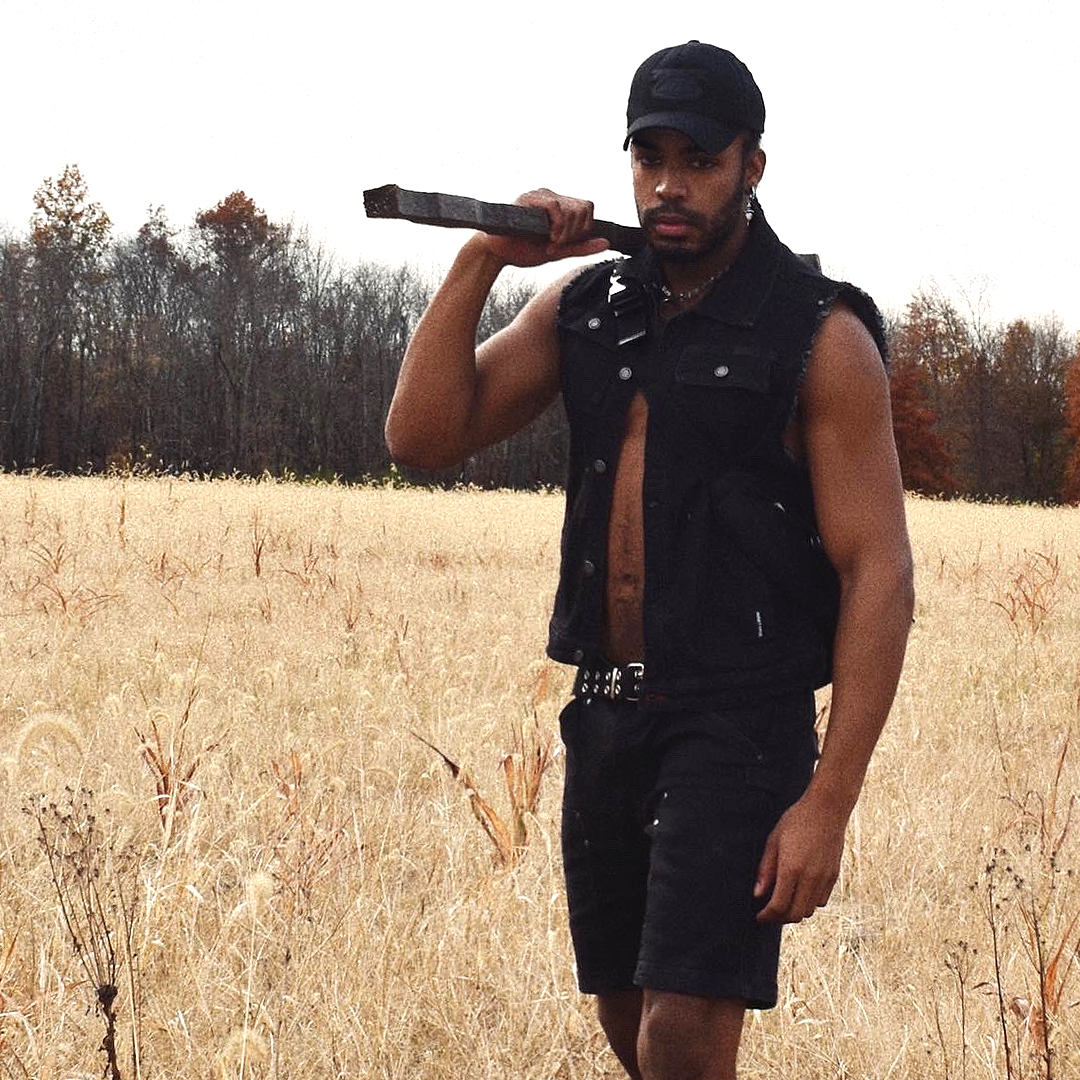 nastypig's tweet photo. Stylist and creative @PRINCEAIRIK, shown here in our Camden Vest, Short and Snout Cap, flexes for Nasty Pig.

https://t.co/NR9JEGkv9L 

#fashion #nastypig #gayfashion #queerfashion #vest #short #snoutcap #shorts #LGBT #LGBTQ #LGBTQIA https://t.co/vfKFS1L2wJ