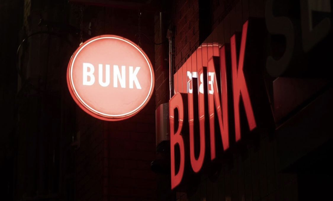 bunkwings's tweet photo. Say goodbye to the working week and celebrate the first weekend of the festive period with us at Bunk this evening! No table reservations required + happy hour runs until 10pm! 🍗🍹 https://t.co/E5atNAbvNB