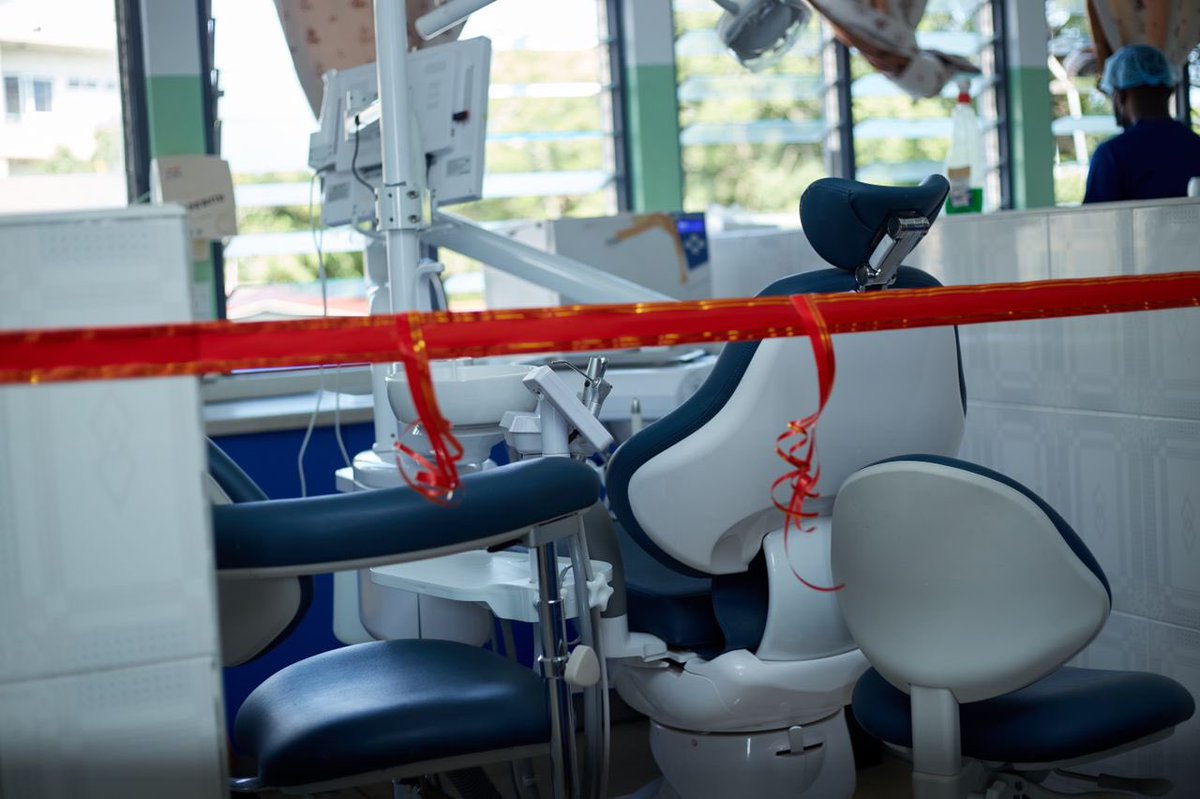 KBTH_GH's tweet photo. The Hospital's Board Chairman,  Dr. David Nkansah-Dwamena has commissioned five (5) dental chair sets for use. https://t.co/0KmQ2GoYwq