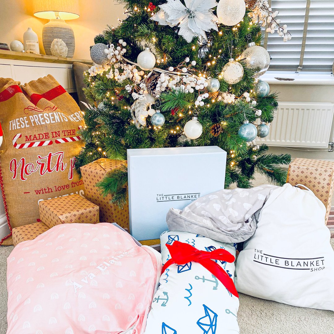 littleblankets's tweet photo. 🎄Who can believe it’s already the first shopping weekend in December?! 🎄

If you are looking to buy any of our products in time for Christmas, here are the dates you need to keep in mind.

⭐️ Order by 15th December for guaranteed delivery on all personalised orders in https://t.co/j1FcX3TWKR