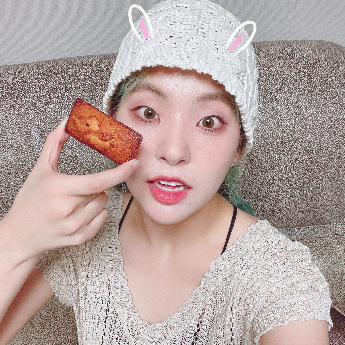 twtlunarsolar's tweet photo. ⠀ ✿   ⠀ lunᥲr   ⠀ __   ⠀ 𝓼.olᥲr   ⠀ ▧   ⠀ 𝐧𝐞𝐰   ⠀ ⎚   ⠀ rᥱcommᥱn   ⠀ 🌙   ⠀ dᥲtıon   ⠀,,   ⠀ #FirstSightParty

🦊: Para finalizar, les digo que sí o sí deben escuchar el mini album de estos niños bomnitos, #iAmTimeless porque es mi favorita por siempre. https://t.co/qT34ZWxh0q