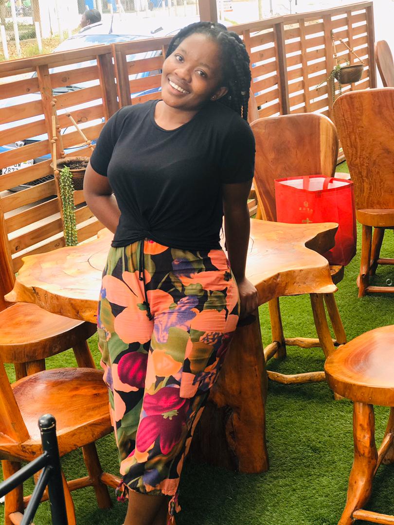 Efua_ampofoa's tweet photo. My name is Akua Mabel 💜 I need a boyfriend. https://t.co/PRtF6J2m8l