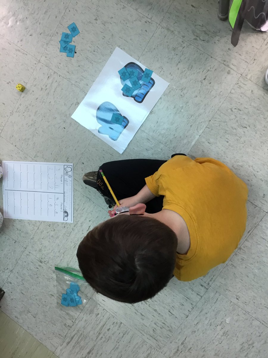 CFrascadore3's tweet photo. …Kindergartners have been working on building addition equations and today we practiced by counting snowflakes in our mittens to find sums. #WillardPride @Willard_School https://t.co/G9FtNQg47k