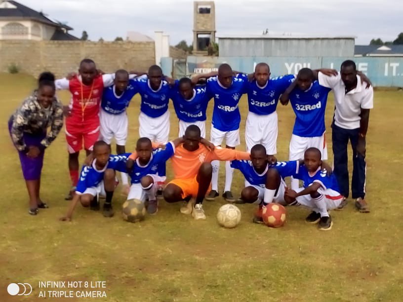 When your new strips arrive, donated by <a href="/RangersFC/">Rangers Football Club</a>, and you feel like you’re part of a team😀. A project with former marathon world champ <a href="/AbelKirui1/">Abel Kirui OLY</a> . Great Joy Education centre football team in Kenya.