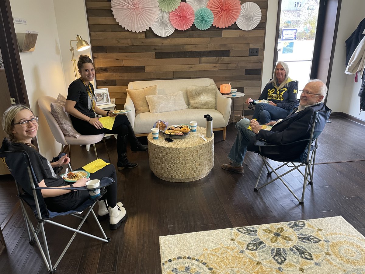 IntegrityMG's tweet image. We love to see our Integrity family enjoying Game Time 2021, especially with food. Partners like the team at Multistate Insurance represent our core value of family. #IntegrityGameTime2021 #IntegrityFamily