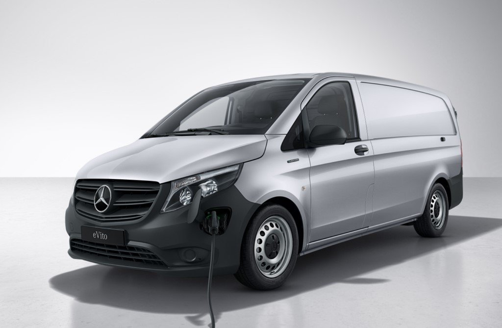 motorpuntoes's tweet photo. La #Mercedes #eVito 2022 ofrece más autonomía e interesantes novedades
https://t.co/YRUEQ7z0yc
#Vans #Furgonetaseléctricas #emobility #LCV @MercedesBenz @MBenzEspana @MBFurgonetas @mbvans #MercedeseVito https://t.co/BugOch9eD8