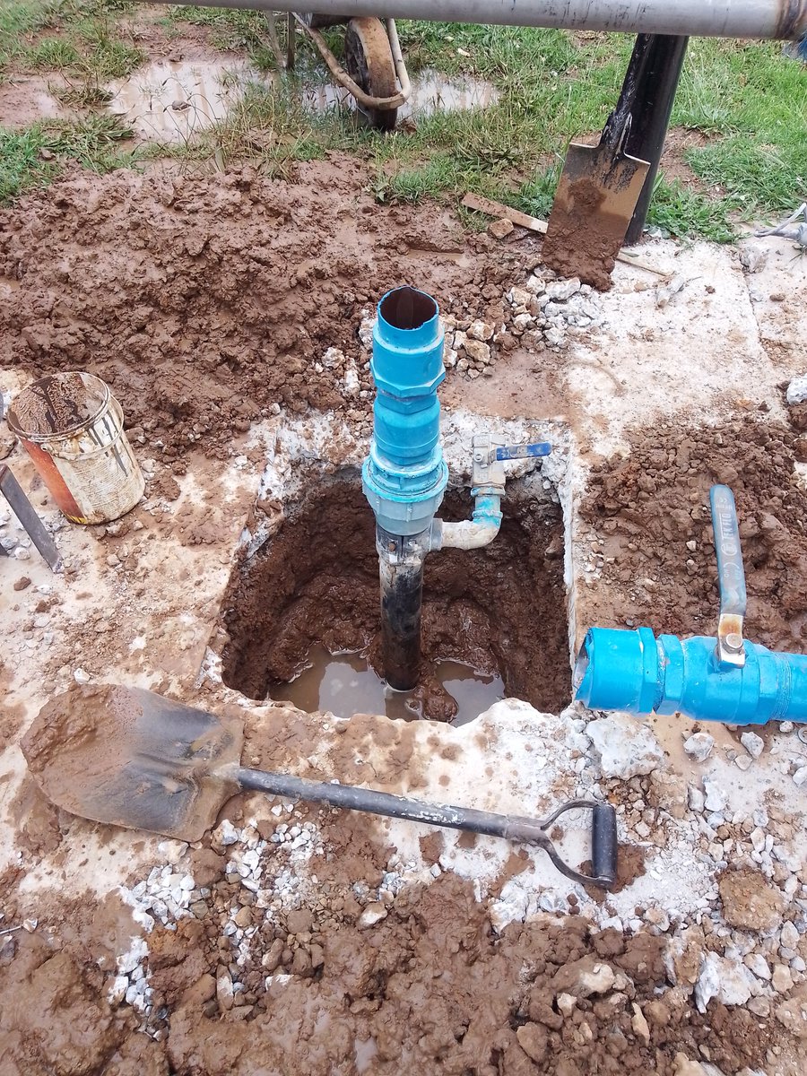 EmilyMakhoba's tweet photo. Plumber 
#plumberwoman
#herpower https://t.co/ATvuo751Uz