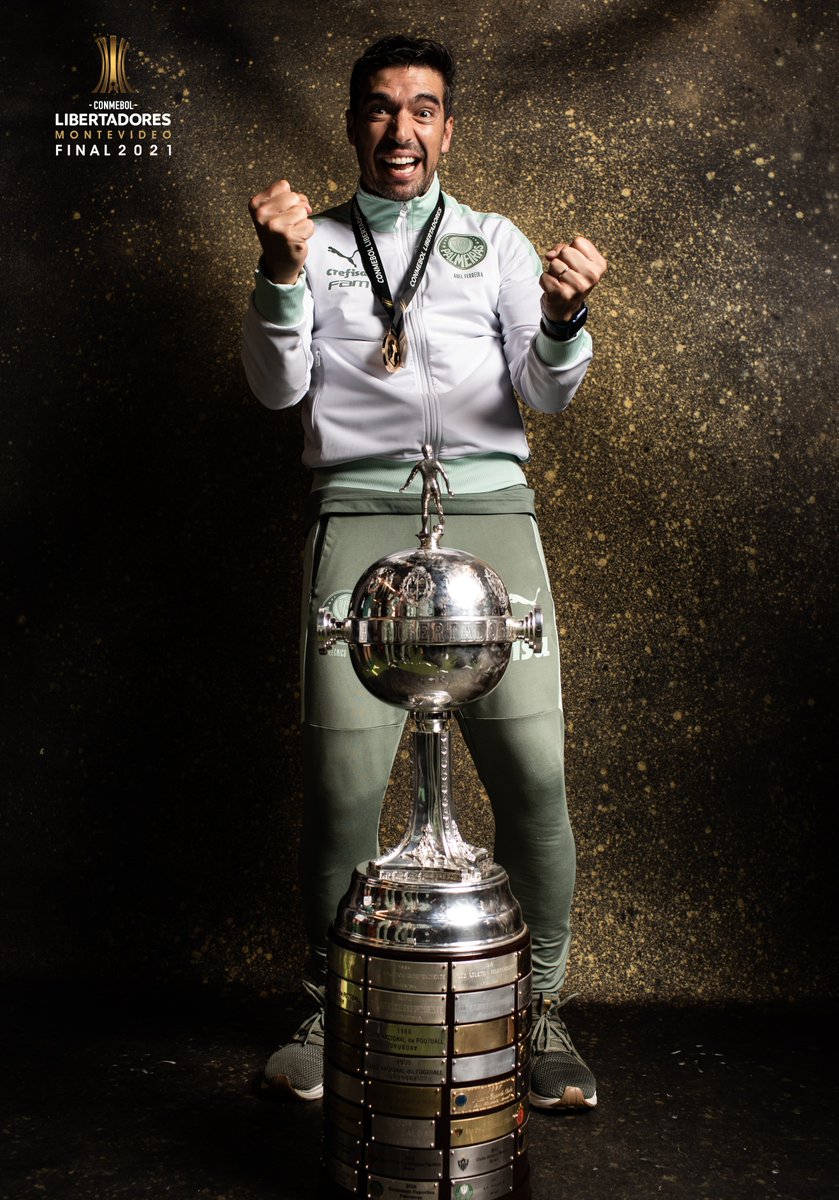 🧠 Cabeça fria...

💚...coração quente! Abel Ferreira entrou há 1⃣ semana para a galeria seleta de técnicos bicampeões da CONMEBOL #Libertadores. Dono da #GloriaEterna!

🏆🏆🏆 O líder do <a href="/Palmeiras/">SE Palmeiras</a> tri!