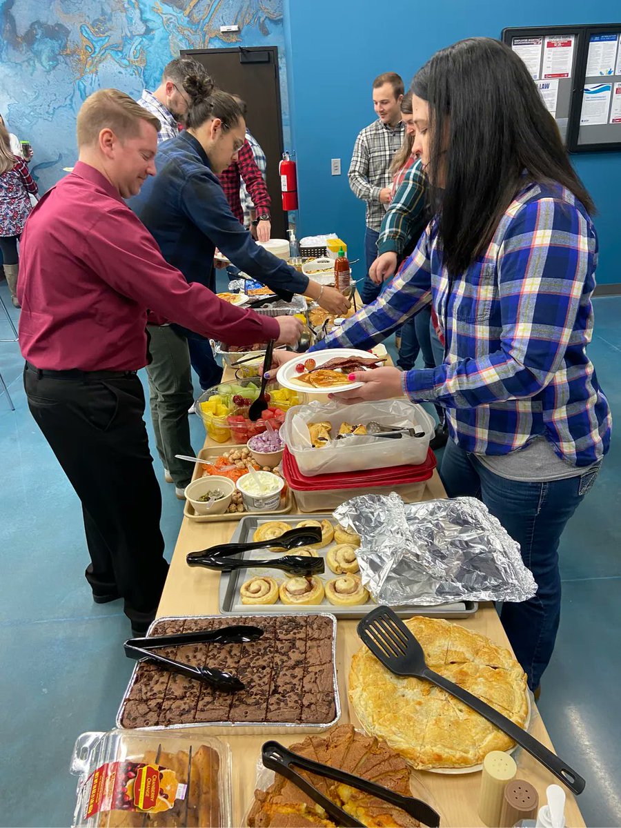 team_basys's tweet photo. Flannel and Flapjacks was a BIG hit at BASYS. #goodmorning #breakfast #breakfastatwork #flannel #flapjacks #career #culture https://t.co/yMo1xGEvcP