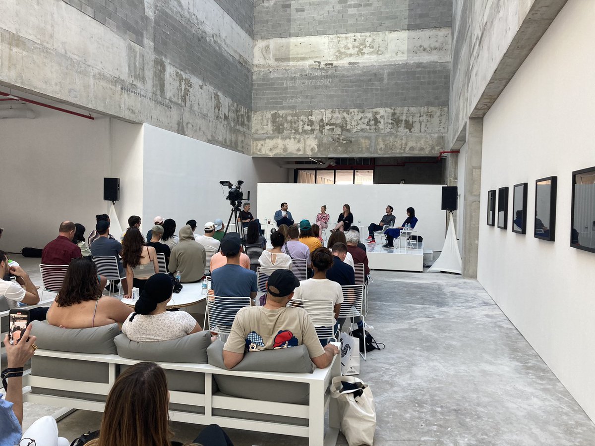 kende's tweet photo. Old: digital assets
New: web3 assets
The difference is comprehensive decentralization across the IP, tech, governance, capital, and open metaverse stacks
Can’t wait for web2.75 & the art world to catch up
#MiamiArtWeek #ArtBasel #web3 #NFT #TheDigital #ArtBlocks https://t.co/61jPNtId1M
