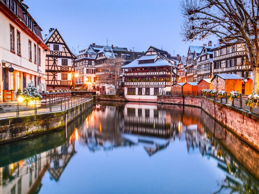 alanxelmundo's tweet photo. Les comparto tres tradiciones navideñas que se celebran en Francia https://t.co/1kvYcUoV3X https://t.co/LJlRKXsnVb
