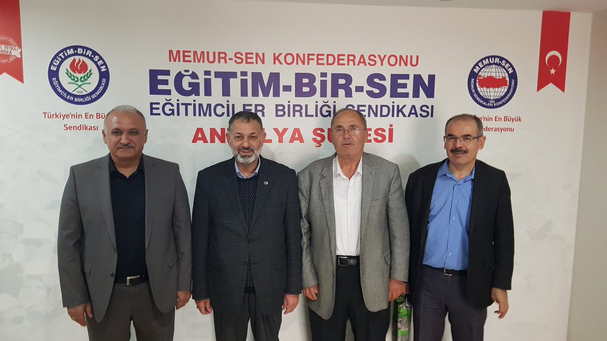 eyupbulentmiran's tweet photo. Emekli Memur Sen genel başkanımız @alikucukkosen ve yönetim kurulu üyeleri şubemizi ziyaret ettiler. Sayın genel başkanımıza nazik ziyaretleri ve hoş sohbetleri için teşekkür ederiz. @_aliyalcin_ @EbsAntalya1 https://t.co/761MpwOT7q
