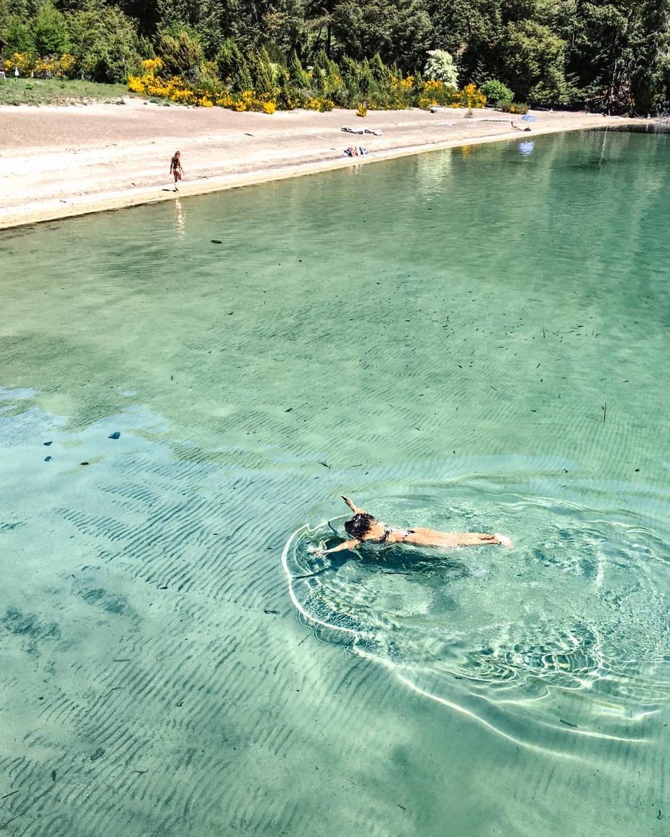 TripinArgentina's tweet photo. Para arrancar el día así ! Con la genia de @gabychavez86 ✨ que dice:
.
“No olvidar de recordarse que vinimos al mundo a disfrutar de la belleza que nos rodea✨@noe.dangelis🤍.”
.
#bariloche #patagoniaargentina #travelarg #argentinatravel #southamerica #turismoargentina. https://t.co/Bhsej73TjL