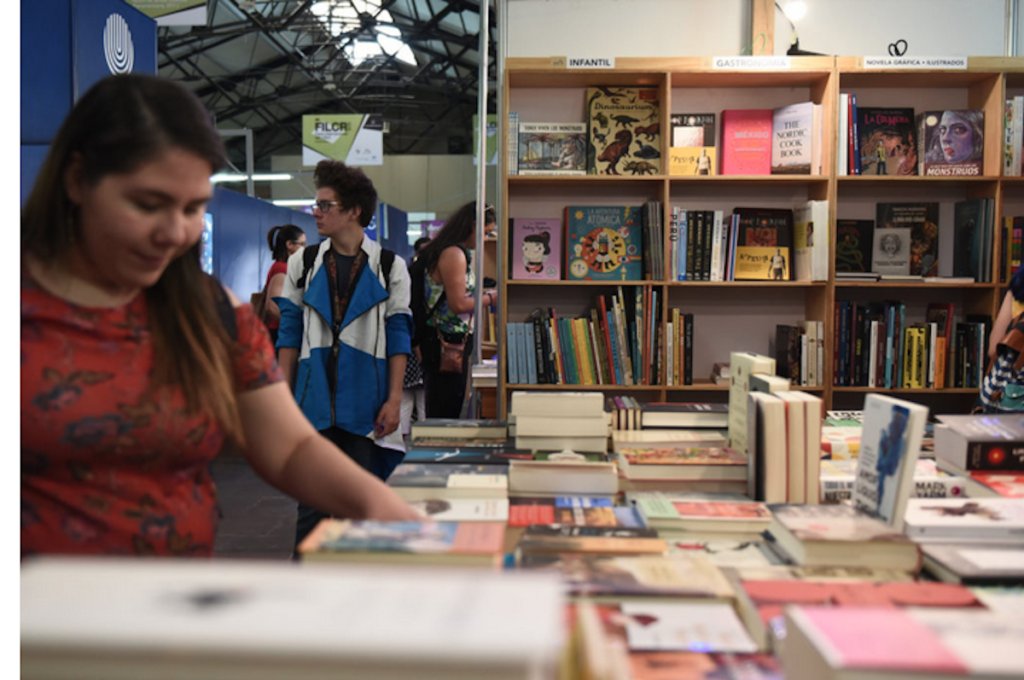 Mientras tengamos la oportunidad de solventar las diferencias, saldremos adelante, para eso es el Consejo del Libro, pero hay que echarlo a andar: Óscar Castillo (<a href="/uruk_editores/">Uruk Editores</a>, <a href="/camara_librocr/">Cámara Costarricense del Libro</a>): semanariouniversidad.com/cultura/camara… Ley de Fomento de la Lectura, el Libro y las Bibliotecas 🇨🇷