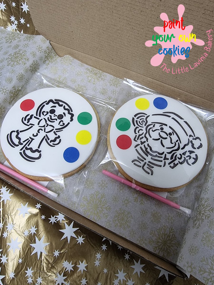 LaviniaBakery's tweet photo. Every single Christmas #paintyourowncookie makes me smile!! #SmallBusiness #Dartford #dartfordbusiness #ChristmasGiftIdeas #giftsbypost #SupportSmallBusinesses #shoplocal #Christmasevebox #secretsanta #stockingfiller https://t.co/ki4lNw22od