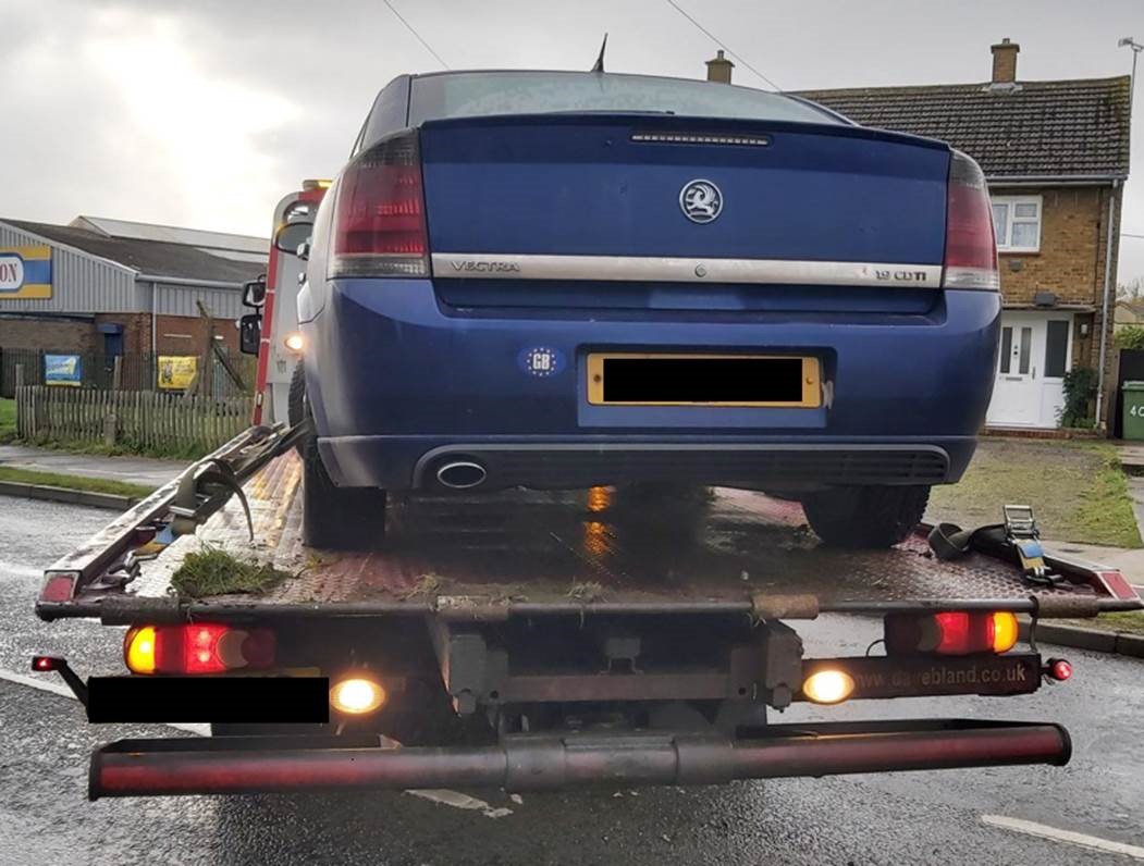 KentPoliceRural's tweet photo. Working in partnership with @maidstonebc this vehicle was seized from #Sittingbourne having fly tipped on 1/12. Enquiries are ongoing to deal with the offenders. #OpAssist MP https://t.co/r13nQMoM8F