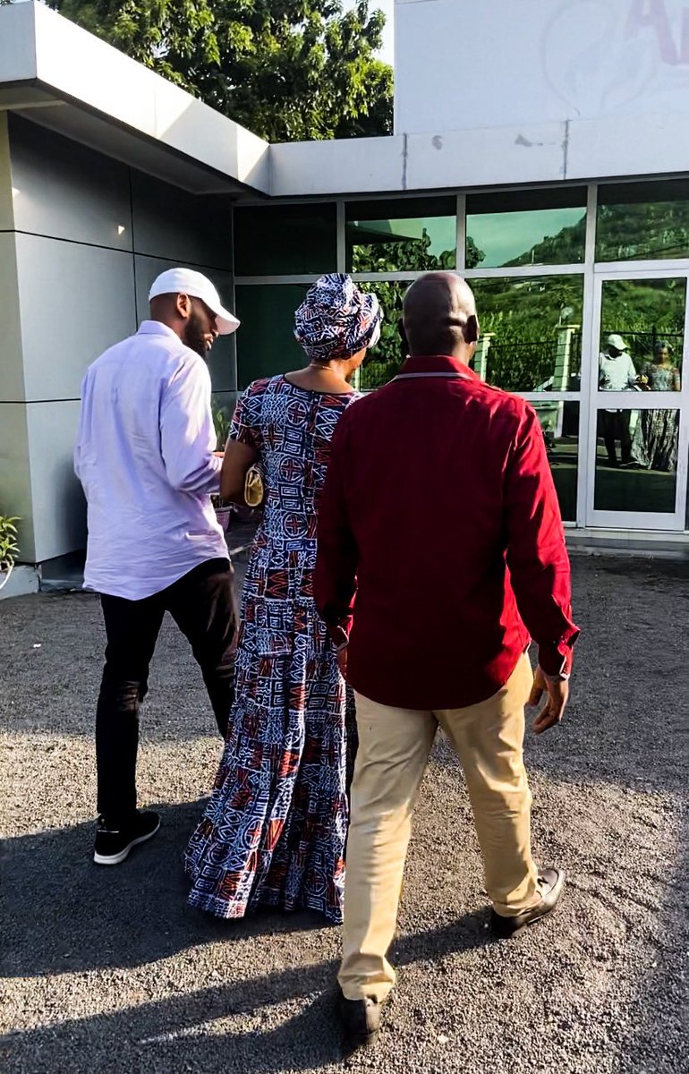 Faced with many obstacles , high stress levels, and fear of the unknown, I still made it to visit the sites of some projects we supported over the past few years in Cameroun. One of those projects is the A&amp;H clinic in Limbe.