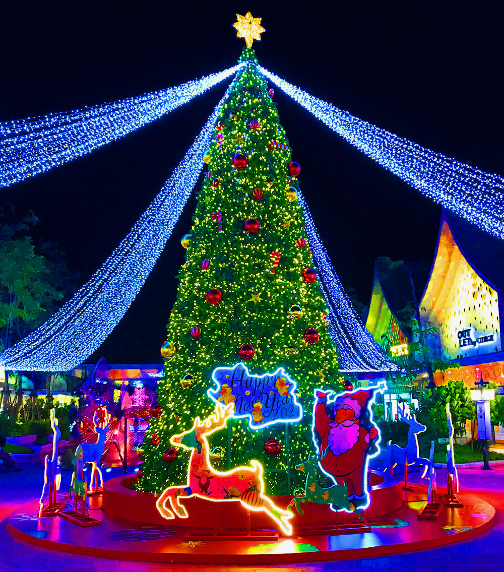 Transum's tweet photo. ChristMaths idea #3: Xmas Toggle Tree: Find the right combination of button presses to turn all the Christmas tree lights on. Knowledge of even, prime and square numbers required.

🎄 https://t.co/MzvvZAphhW

#Mathschat #Mathchat #Christmaths #Chrismaths https://t.co/5mCWxwDer5