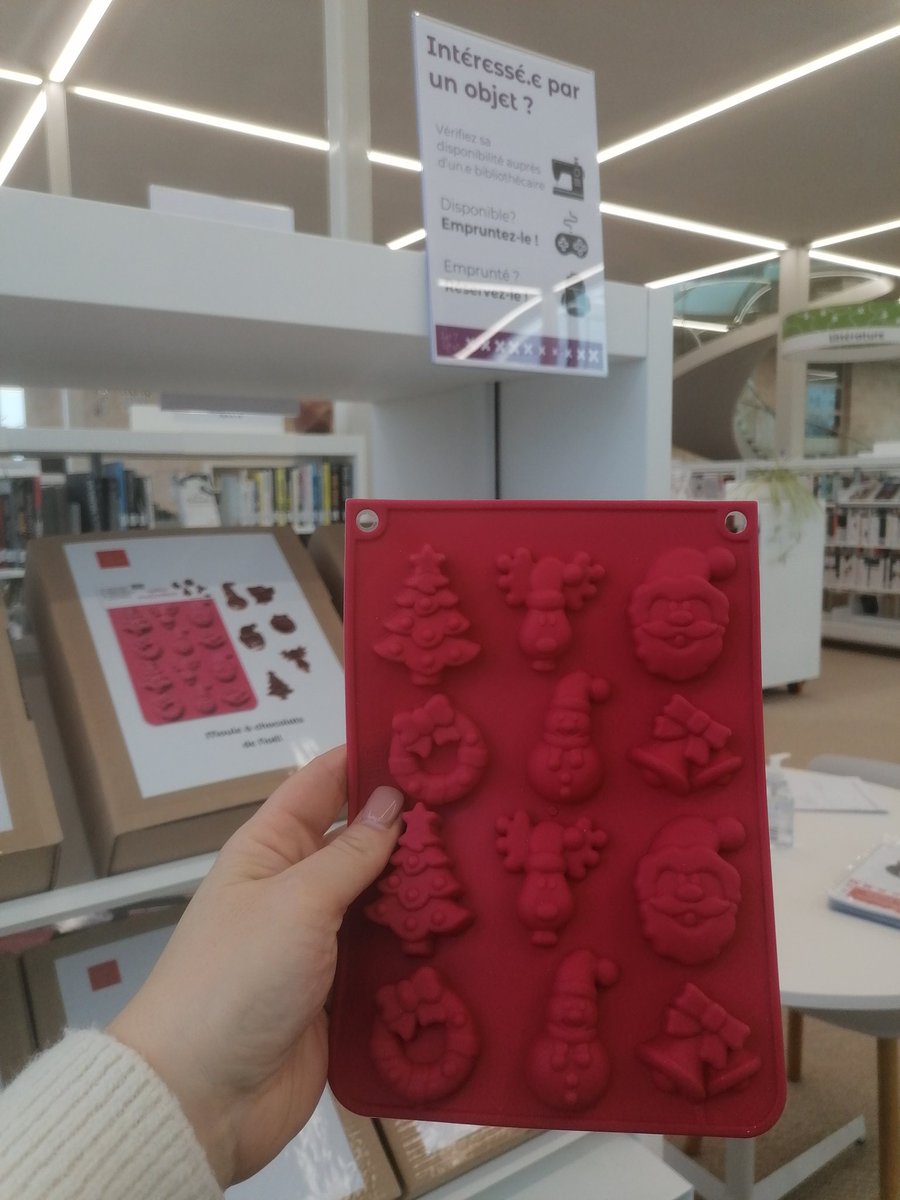 Les7Lieux's tweet photo. Nouveauté dans la famille des moules à emprunter à la médiathèque : le moule à chocolats de Noël 🎄🍫
#Les7lieux #Pretdobjets #Libraryofthings https://t.co/lW6o35b14H