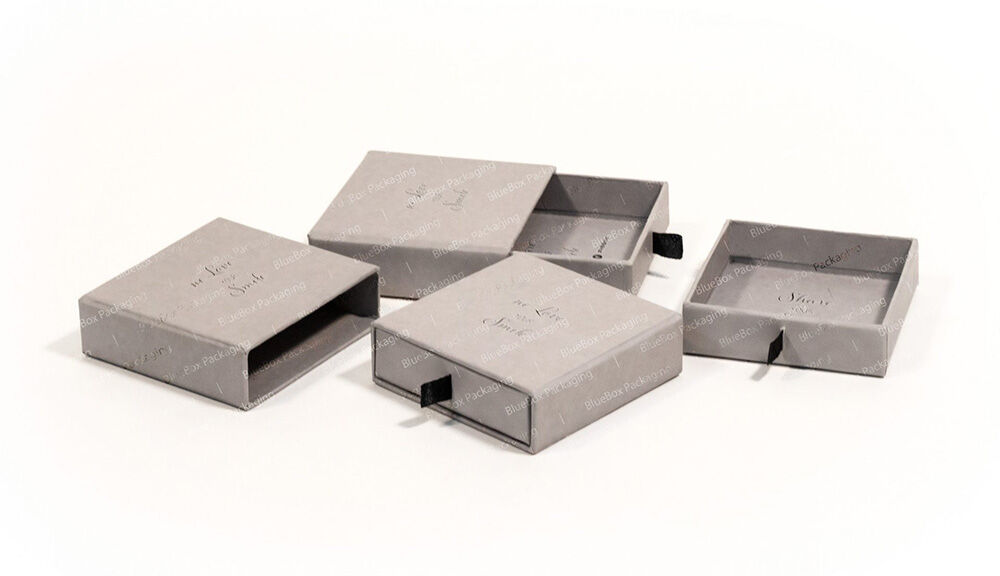 BlueBoxPackagin's tweet image. Get Rigid Sleeve Boxes to Increase Your Brand Awareness. Free Design Support and Shipping Available. 

Call us: (631) 479-2338
Email us: sales@blueboxpackaging.com
Visit us: bit.ly/3olrVNs

#customsleeveboxes #slidingboxes #drawerboxes #blueboxpackaging #custompackaging