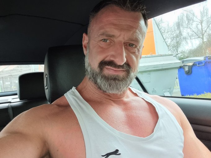 Workout done , ready for a sexy weekend xx https://t.co/5LiovoObEs<a href="/tag/hardcore"class="tags"><span>#hardcore</span></a><a href="/tag/anal"class="tags"><span>#anal</span></a><a href="/tag/spanking"class="tags"><span>#spanking</span></a>