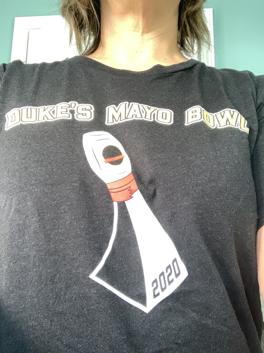 LJSDelkey's tweet photo. I may be biased, but this is a great bowl and shirt! @DukesMayoBowl The trophy is pretty awesome too! π #definitelybiased #MayoIsBetterThenMiracleWhip https://t.co/M1bcE6BH72
