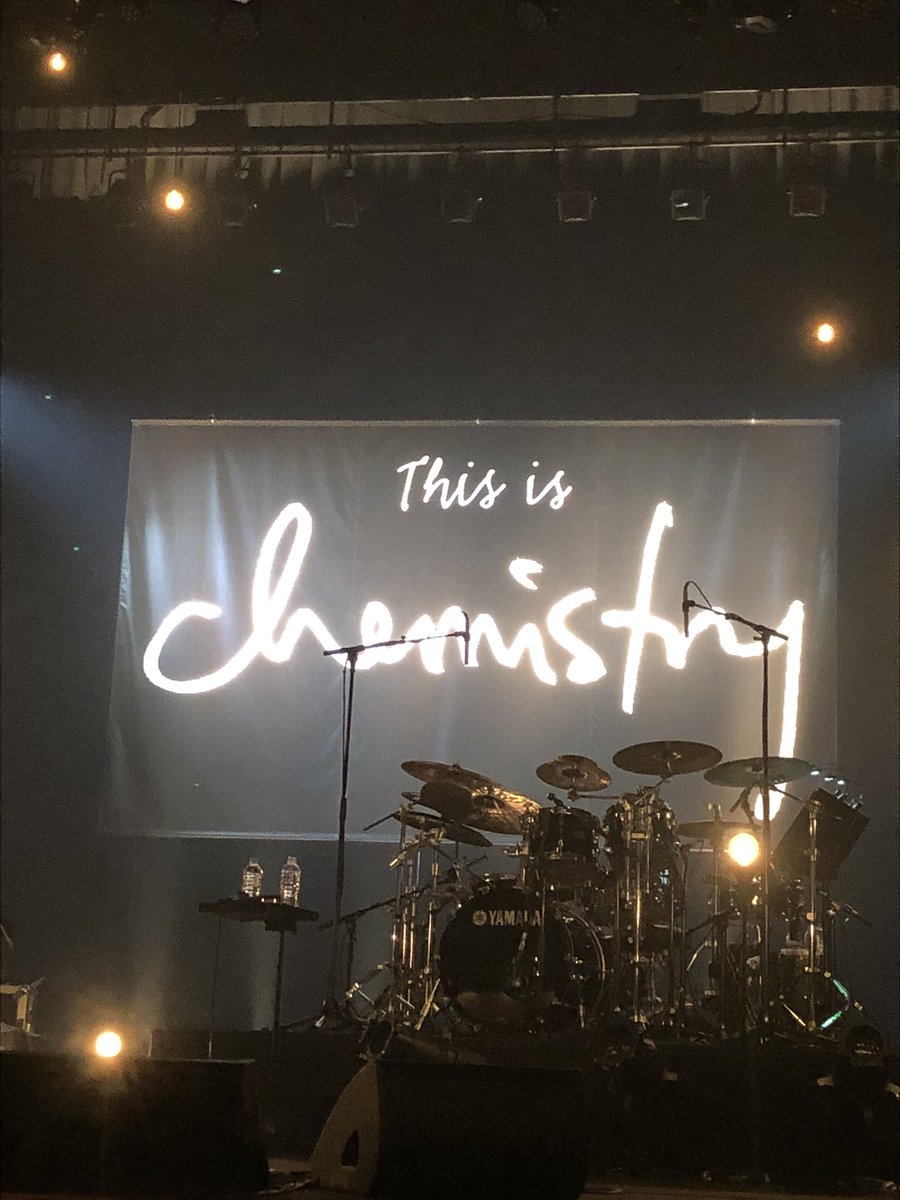 CHEMI_0307's tweet photo. 大阪・福岡に参加した今回のライブ。
とにかく楽しかった。ステキなアレンジに2人の歌声がもう最高でした‼️
沢山の人会えて嬉しかった〜😊
お会いできた皆様ありがとうございました😊
#CHEMISTRY
#堂珍嘉邦
#川畑要
#ThisisCHEMISTRY https://t.co/Jw8YbLs3Fb