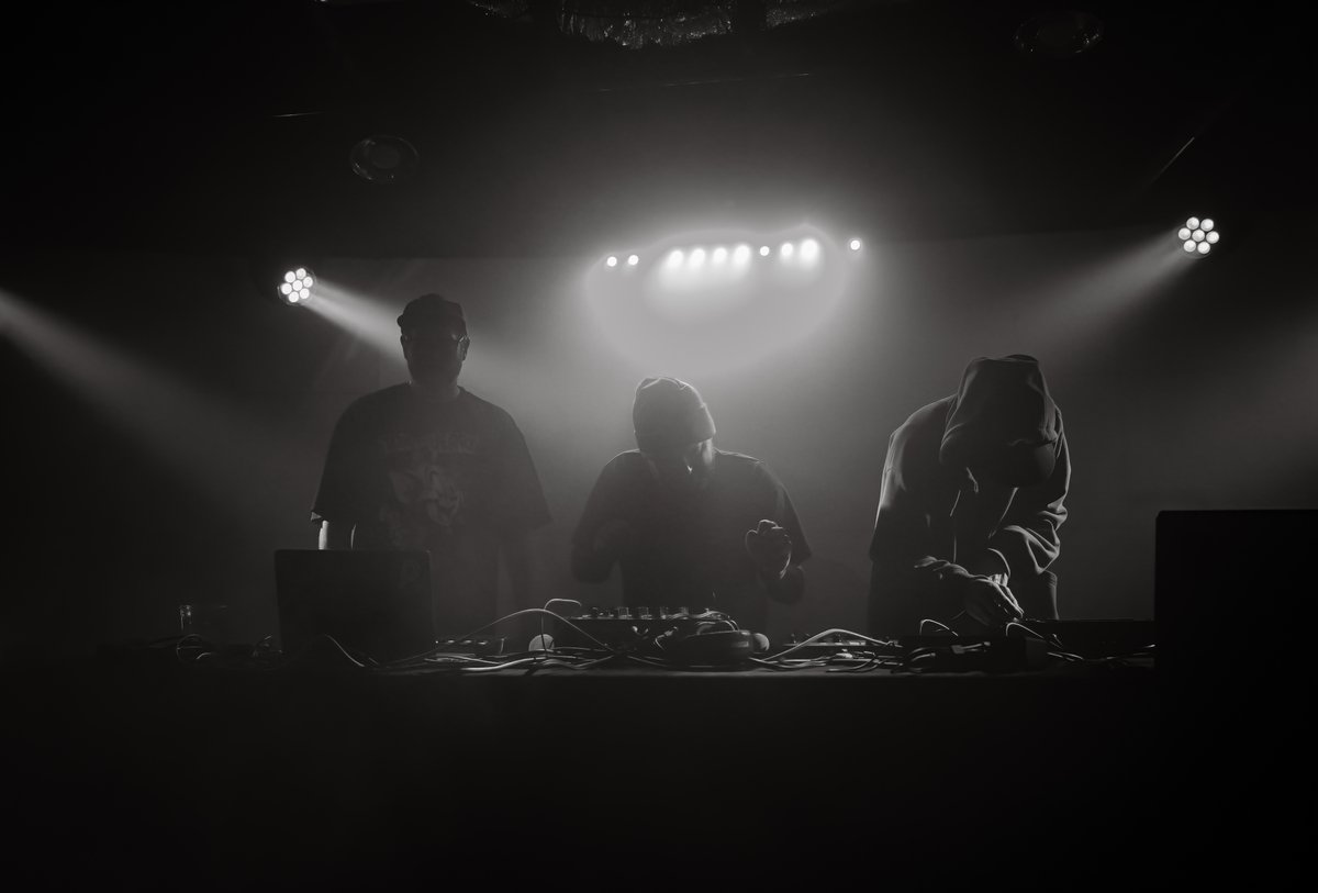 philosrecords's tweet photo. 4 more weeks 🤩 Limited tix remaining for Detroit NYE with @rhettwhatley, @l8nightradio, &amp; @artifaktsmusic  - snag yours at https://t.co/01izD2Arh5!

p. jameshagenphotography https://t.co/pwHG0HWNpP