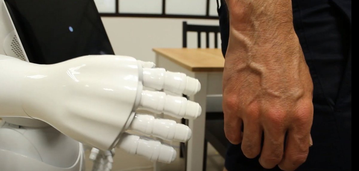 PepperTheRobot's tweet photo. 🇪🇺 Euro project #H2020 Safe techniques for robot navigation in crowds. "CrowdBot - Why does Pepper learn to touch people?" https://t.co/NoasV4VIgb
Horizon 2020 is the #EuropeanUnion funding programme for research & innovation
#robots #robotics #navigation #innovation #crowdbot https://t.co/OCyH0yZGUo