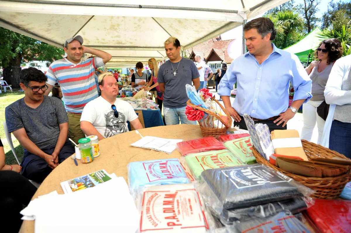 SLopezMedrano's tweet photo. En el Día de las Personas con Discapacidad, reafirmemos el compromiso de trabajar por una sociedad más inclusiva e igualitaria. https://t.co/Fkad1gouZz