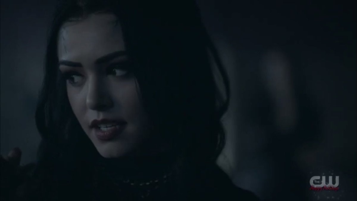badtimeleighton's tweet photo. the way that the first times that hope showed any type of real emotion was with both sides of josie https://t.co/6z3QIUaELZ